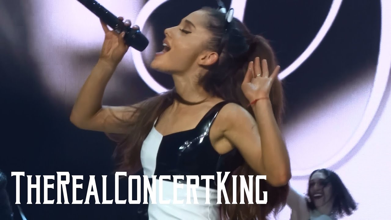 Ariana Grande - 