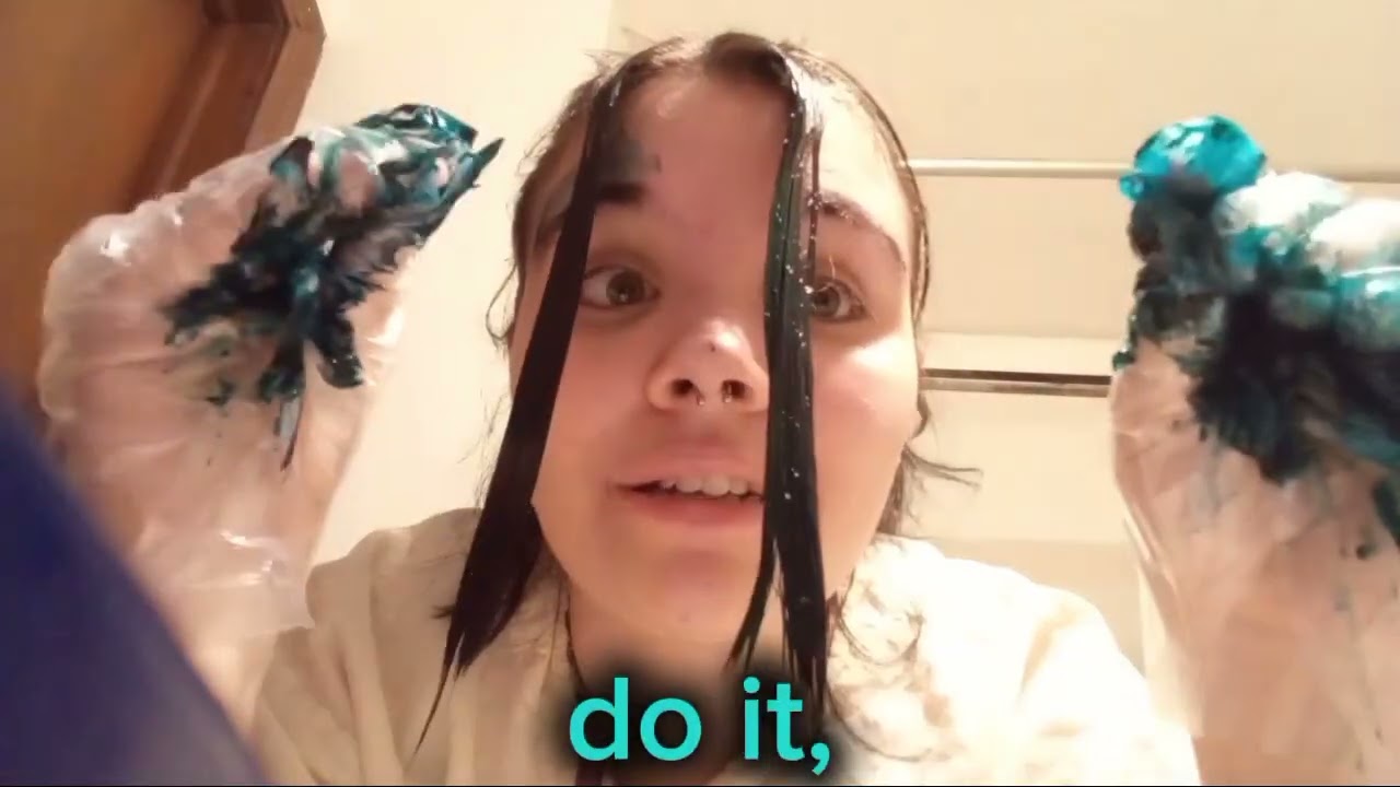 Dying my hair green | 01/03/2026 - 01/04/2026