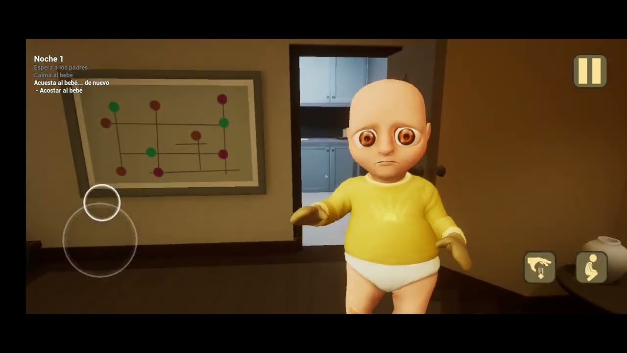 Jugando el bebe amarillo