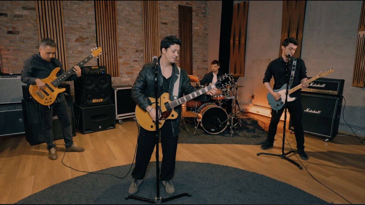 İzler - Kendimim (Official Music Video)