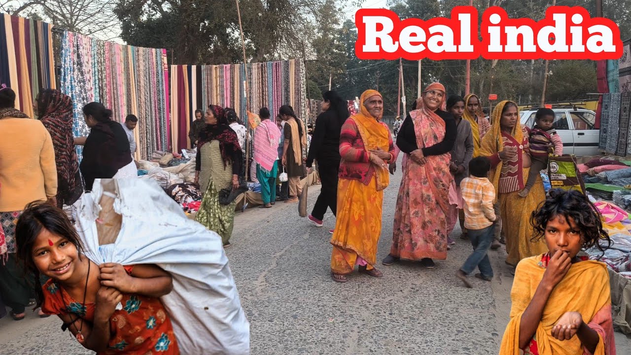 How are the roads and life of people in Uttar Pradesh, India? How do they spend their lives? 