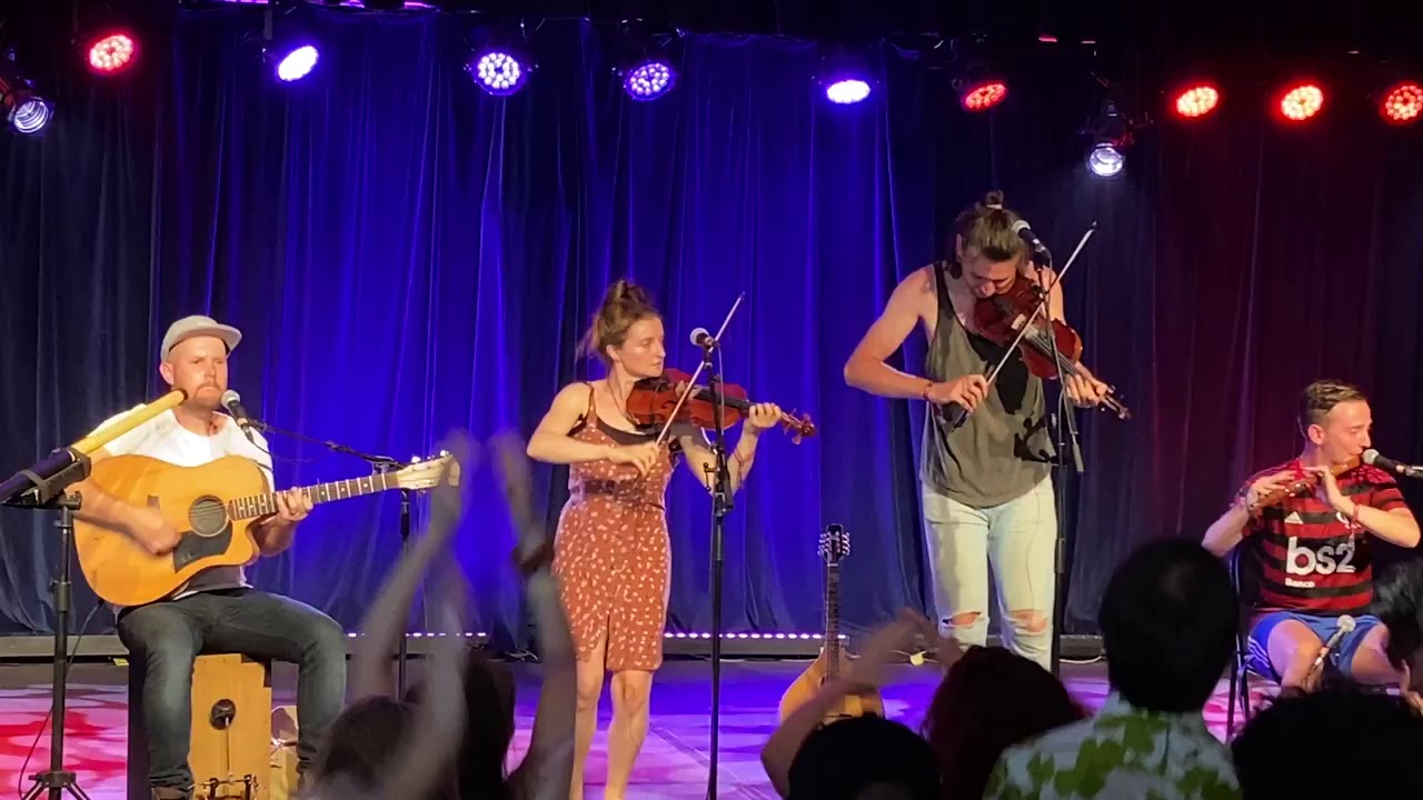 Austral - Throwdown Hoedown live at Woodford Folk Festival
