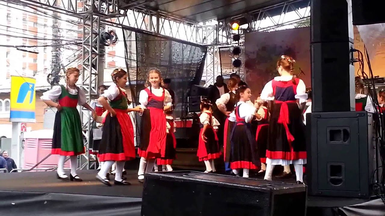 Dança alemã infantil