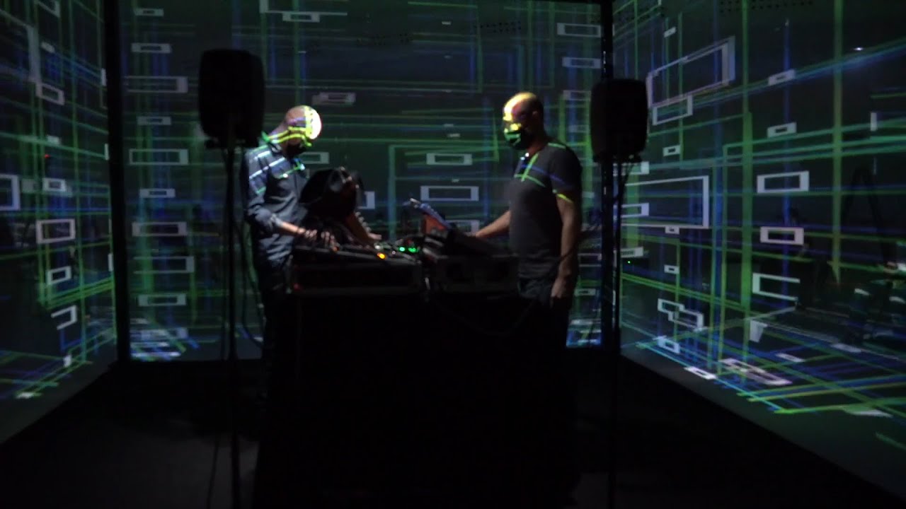 VIDEO MAPPING EN UN CUBO