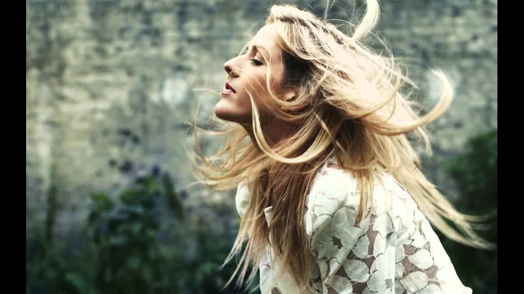 Ellie Goulding - Burn + Instrumental