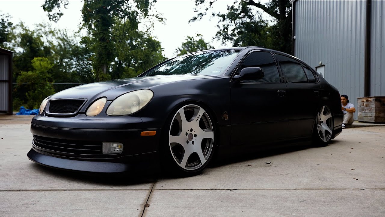 The Lexus GS400 gets a new lip kit
