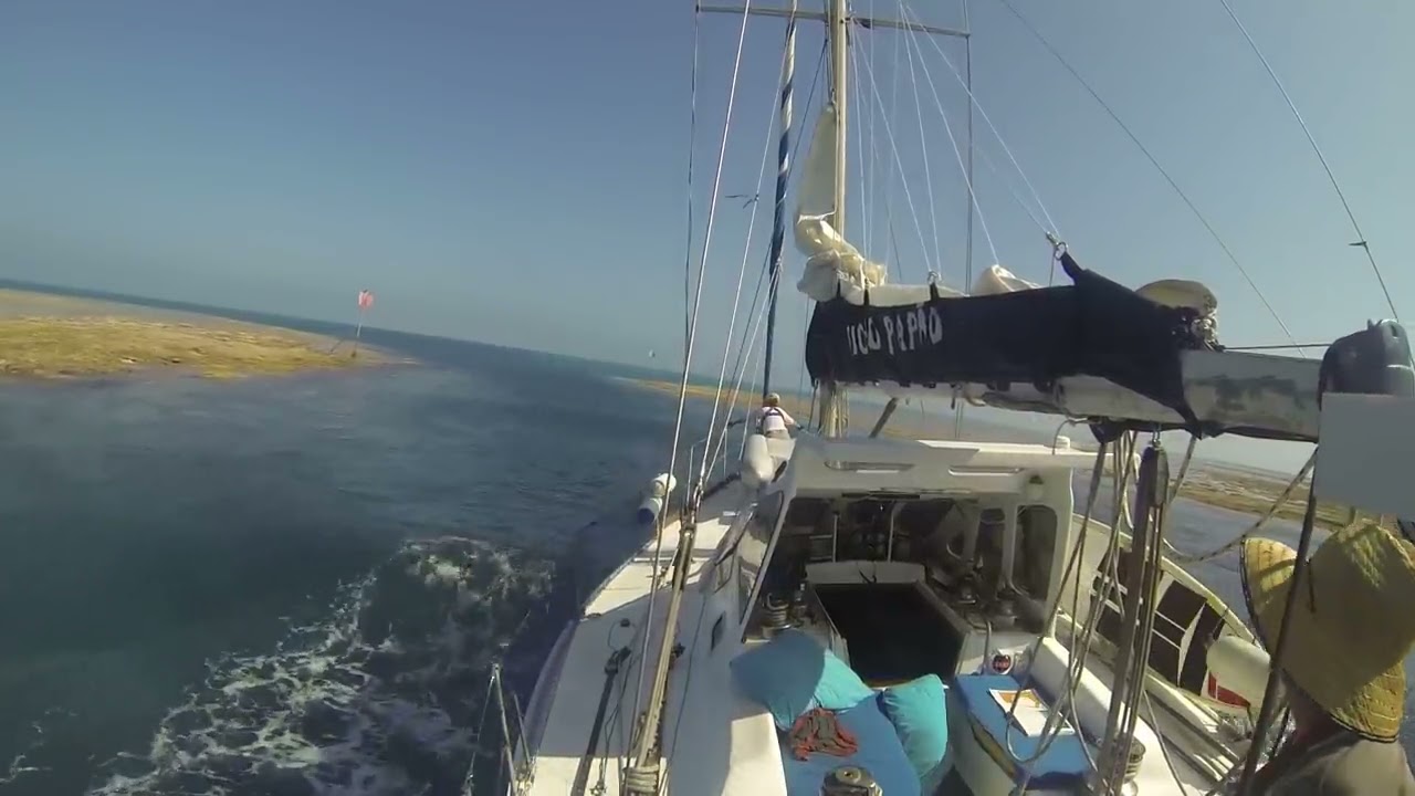 Fitzroy Reef - Bicho Papao entering on a 0.0 low tide -12m yacht 2013
