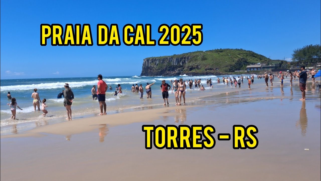 Praia da Cal um paraíso entre os morros e o mar em Torres-RS