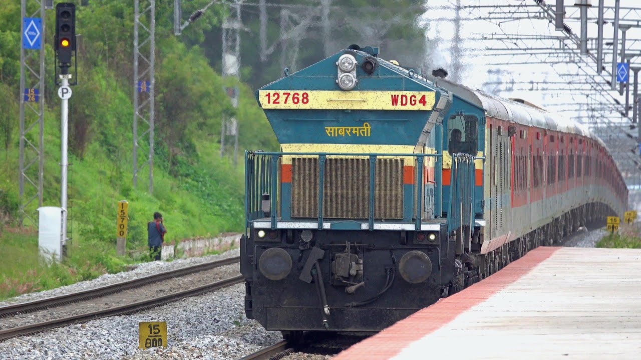 13-in-1 DIESEL & ELECTRIC TRAINS OF INDIAN RAILWAYS | BUMPER OFFLINKS AT BENGALURU URBAN: PART - 20