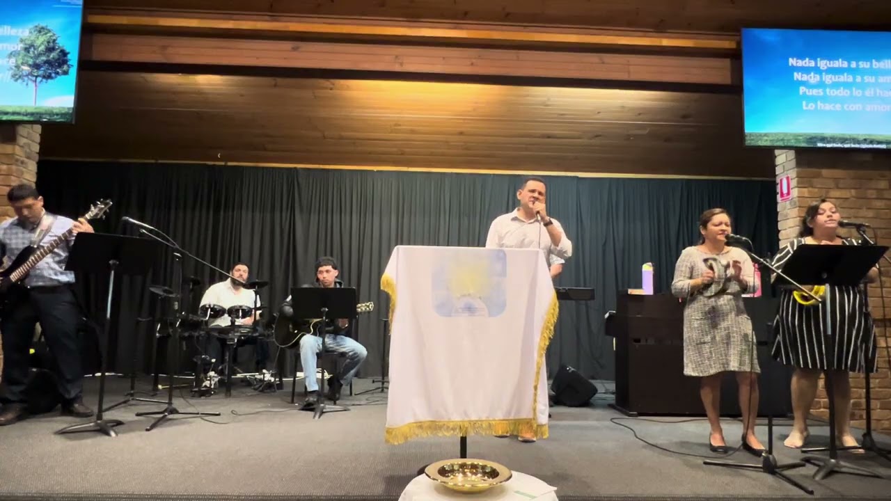 Alabando a Dios. Alabanza Iglesia Bethel 