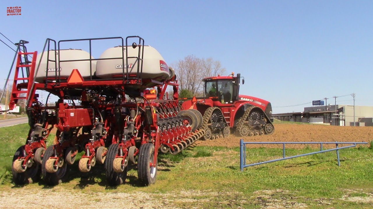PLANTING the FIRST CORN FIELD of the Season with CASE IH Tractors