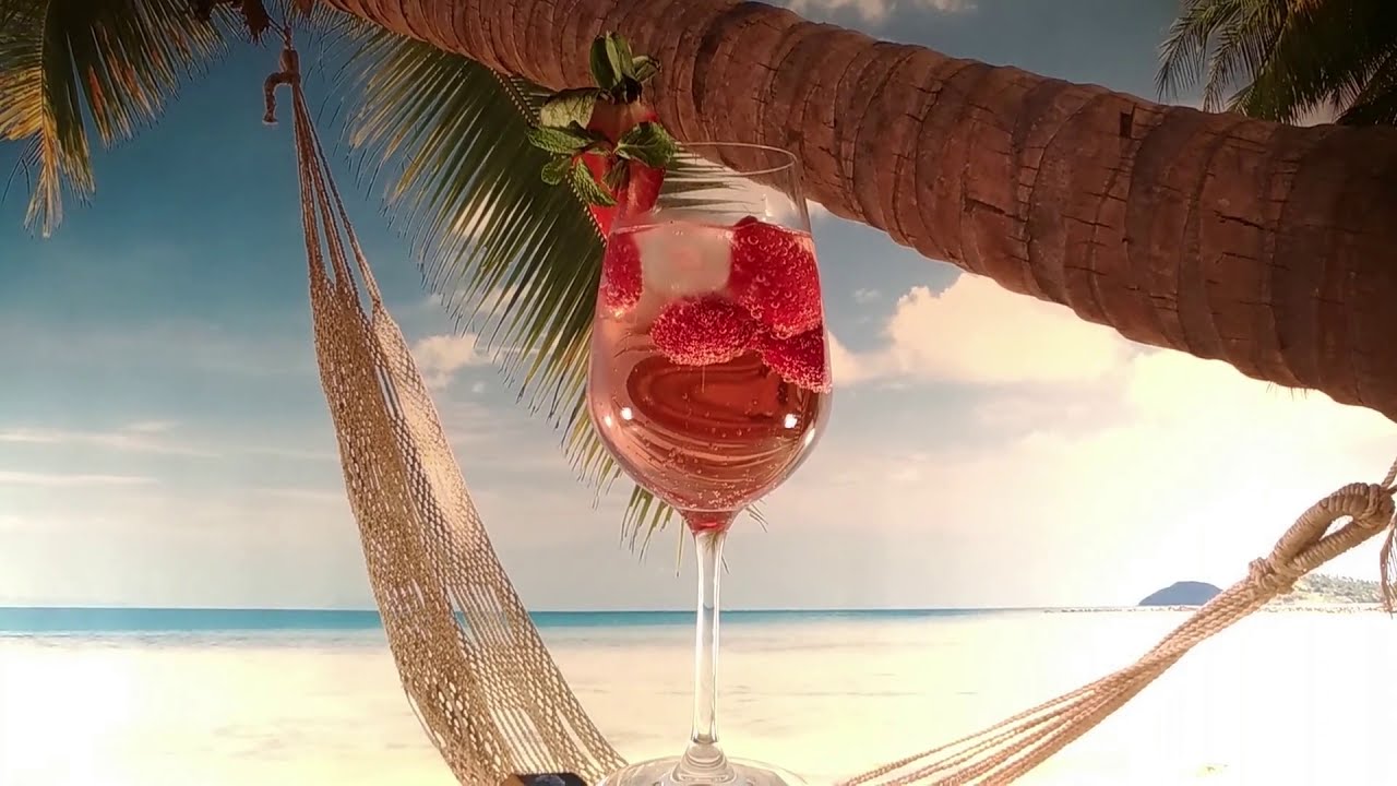 Lillet Rosé Strawberry - Lillet with Sprite and strawberries... REFRESHING & DELICIOUS ! :)