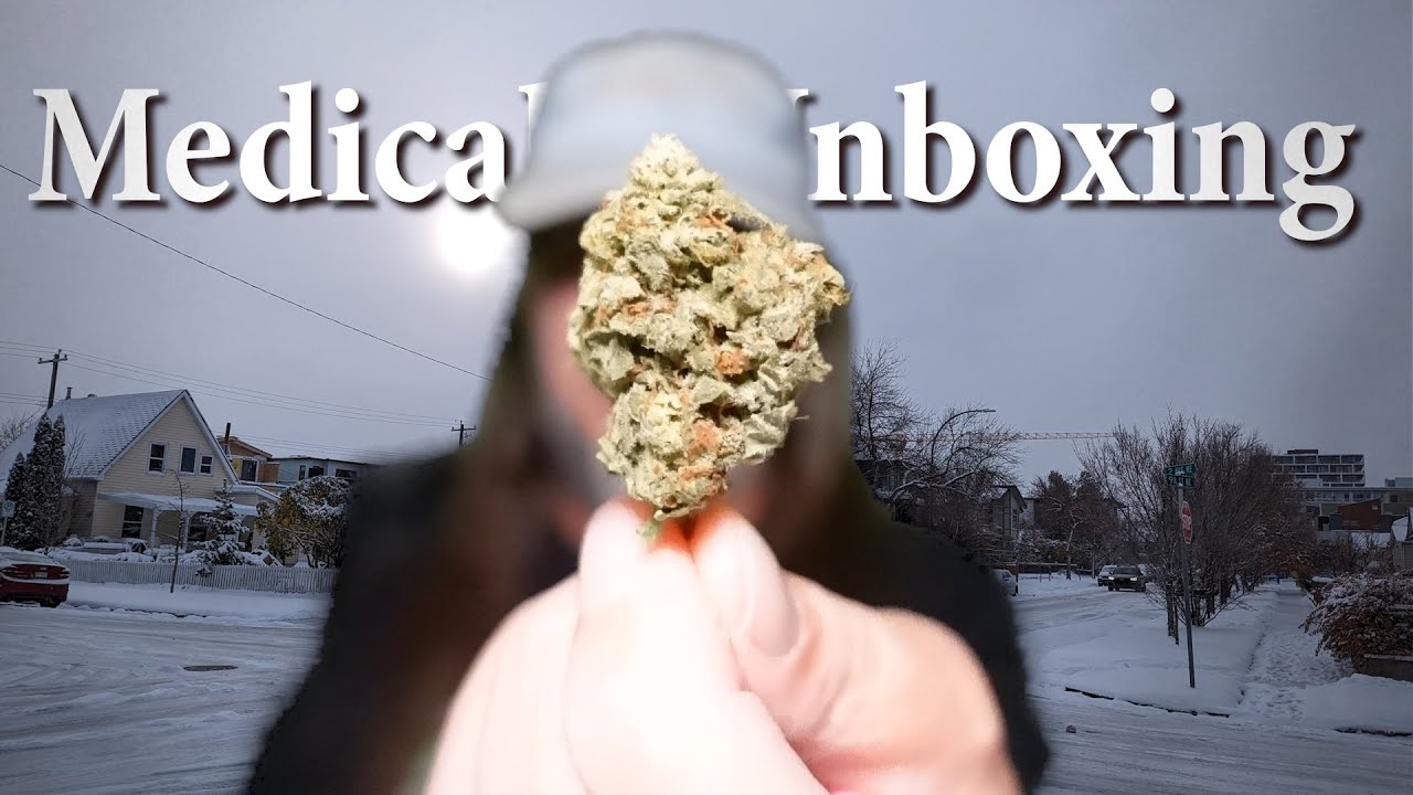 Emblem & Divvy - Feature: Papaya Power a Medical Cannabis unboxing