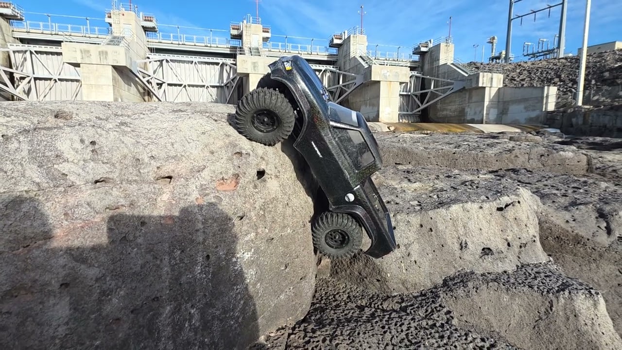 TRX-4 on MT-9 Tires fusion 2-in-1 22-39 gears 2s 2000mah 50c LiPo