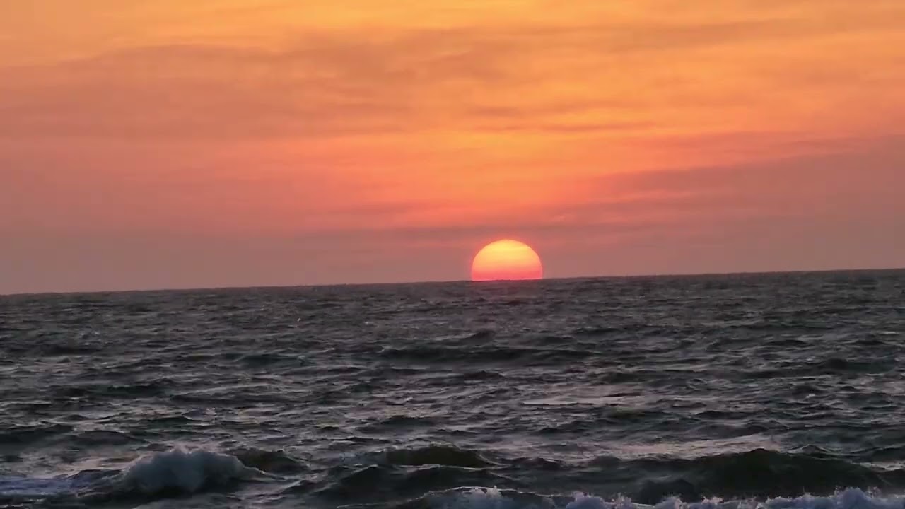 Sunset at Goa. Sun completely disappearing below the horizon.