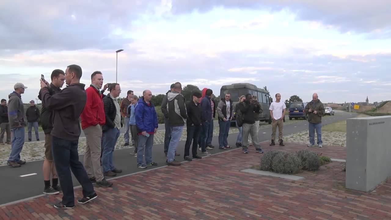 Bulldog Review: Sunset March across the Oversteek Bridge
