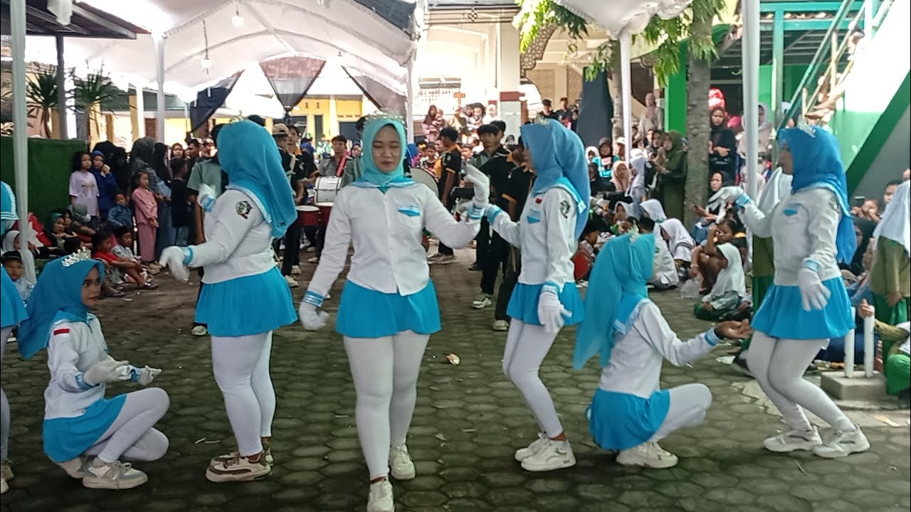 Full Perfom‼️ Mayoret cantik drumbend Srikandi acara Haflah Ronggos kebonbatur Mranggen 2026