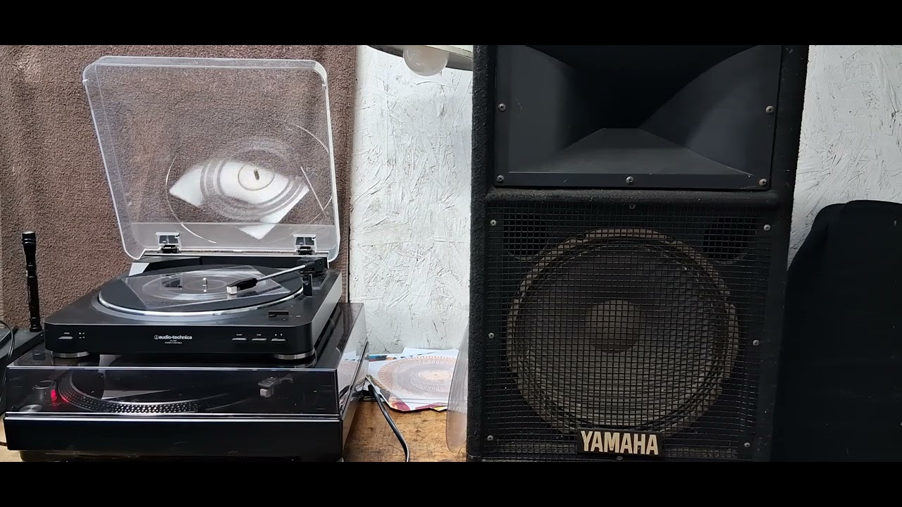 AUDIO-TECHNICA TURNTABLE / 33 RPM / 7
