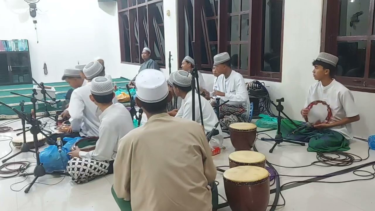 SHOLLU ALAN NURI [ Imron Rosyadi ] Ar Rohmah Bangil 