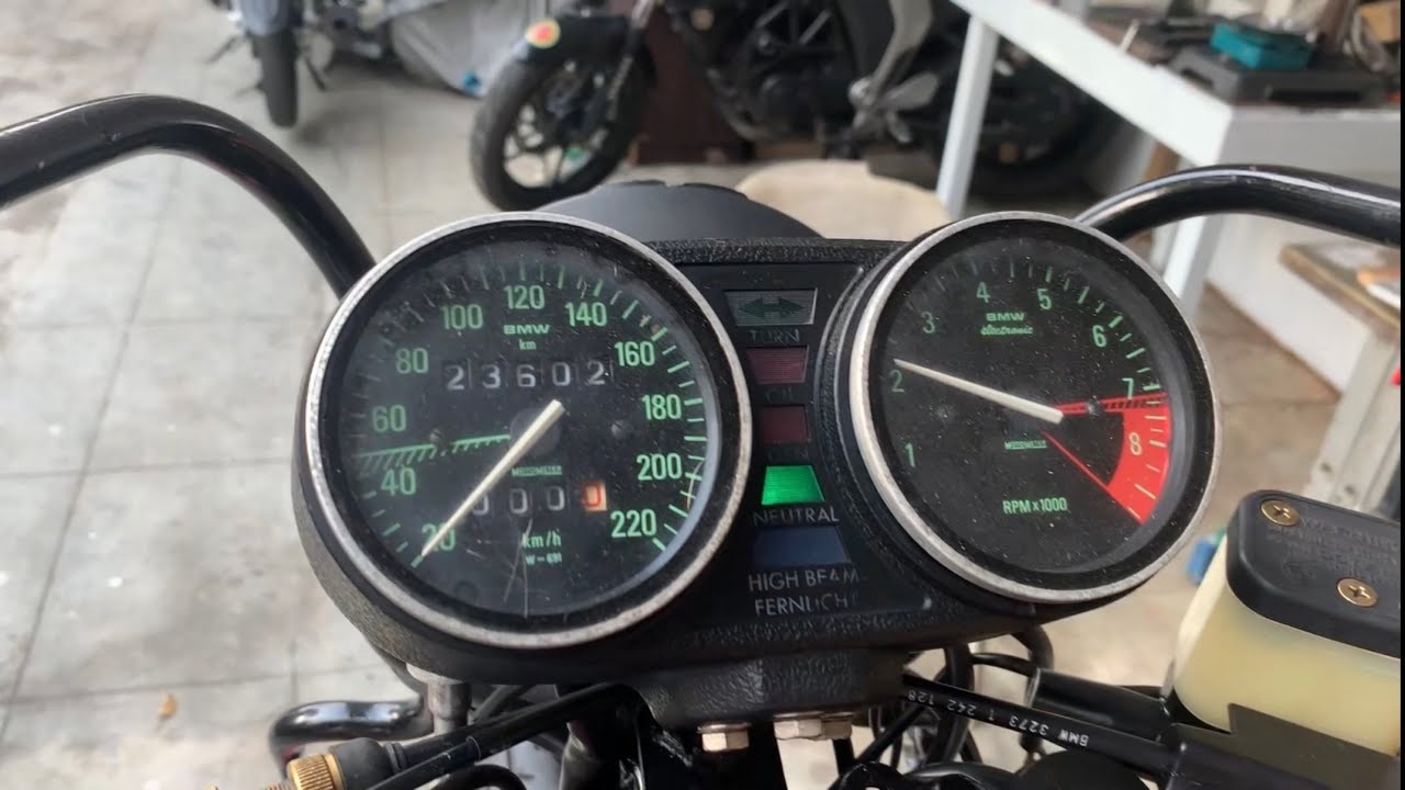 1984 BMW R100RT – Running Again After 20 Years