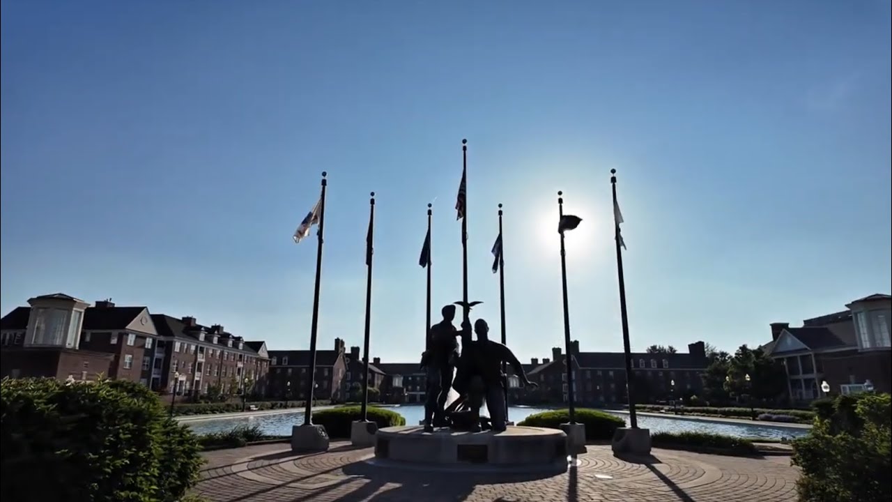 Walking in 4k around Carmel, Indiana ~ Carmel City Center
