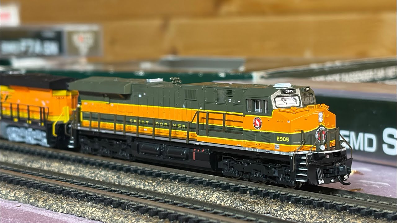 First Thoughts - Paragon 4 ES44AC (Fantasy Great Northern) 