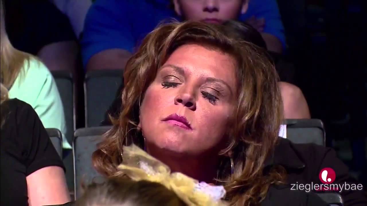 Dance Moms - Mackenzie Ziegler - Sink or Swim (S5, E23)