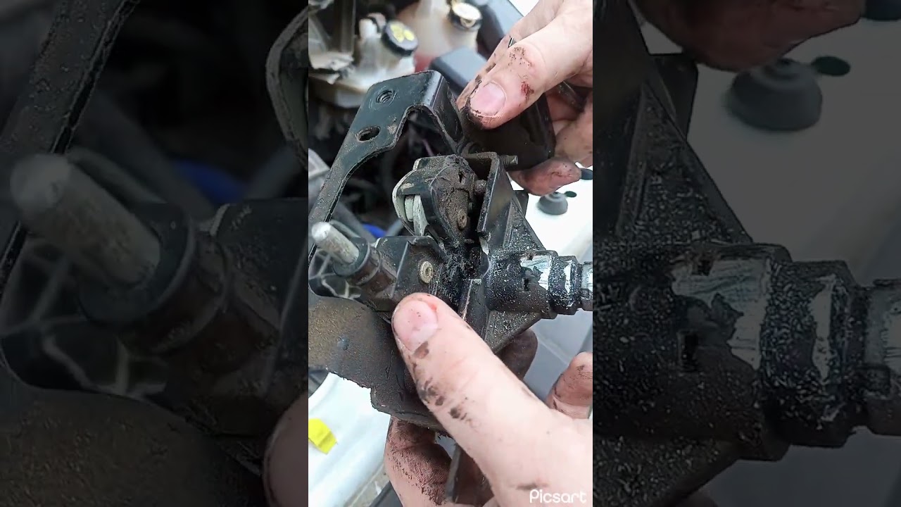 Не открывается замок капота FORD TRANSIT.