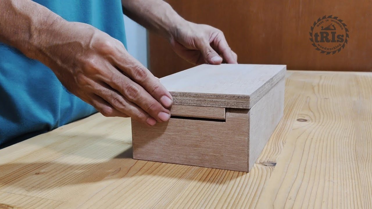 Pengerjaan Kayu Sederhana menggunakan Plywood - DIY Woodworking
