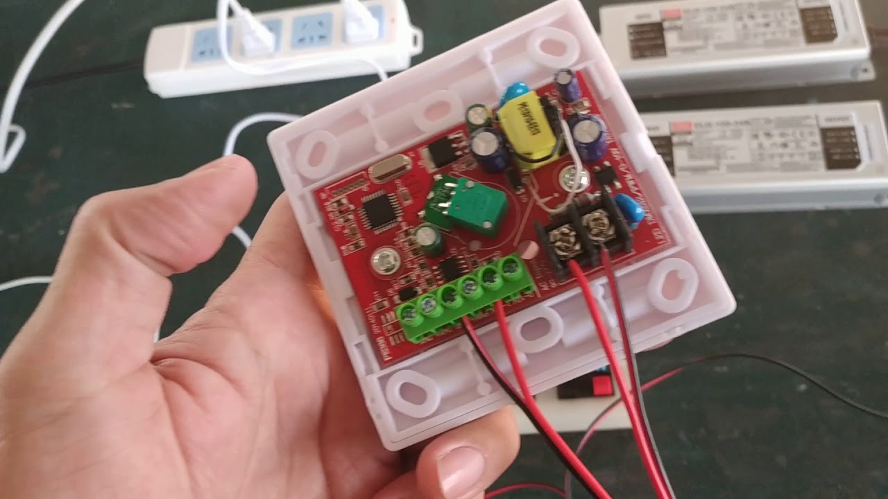 How to dim the led strip light with meanwell 0-10V dimmable driver