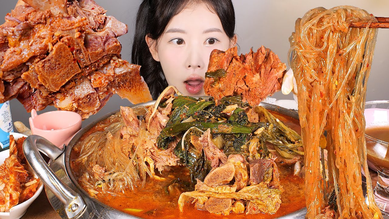 와... 진짜.. 멈출 수 없는 맛✨ 얼큰 시원 뼈다귀탕 타향골 따귀탕 먹방 Pork neck bone stew (Gamjatang) mukbang korean food