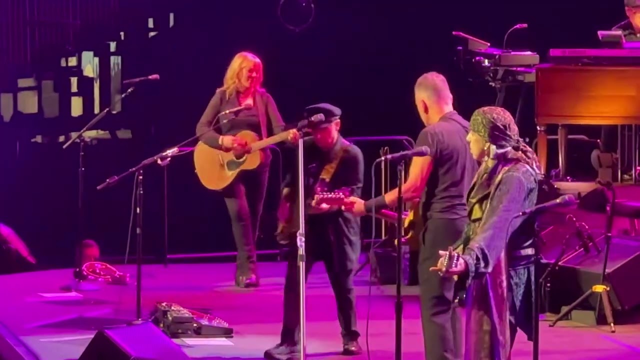 Because the Night - Springsteen - Orlando Feb 5, 2023