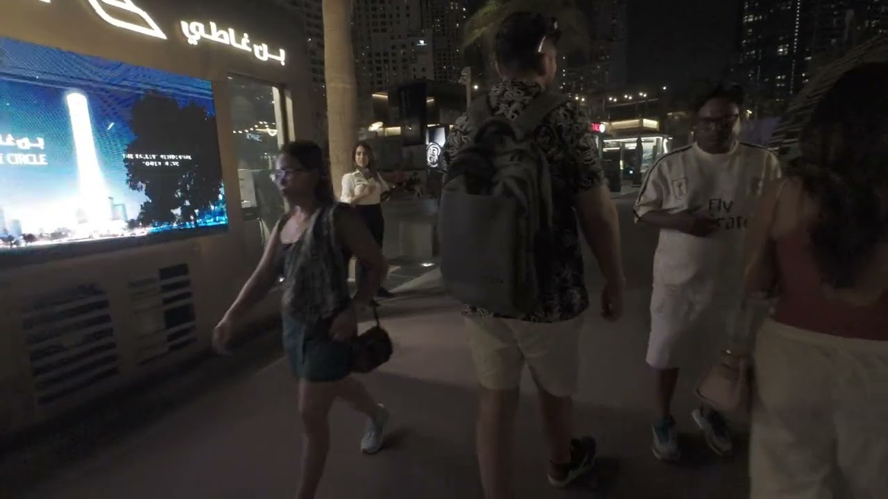 Dubai Marina at night