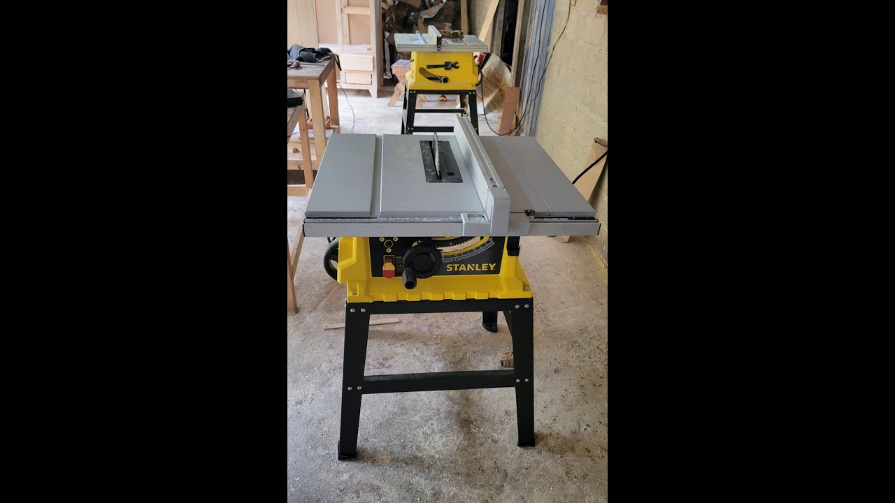 Stanley SST1801 Sierra de mesa (unboxing)