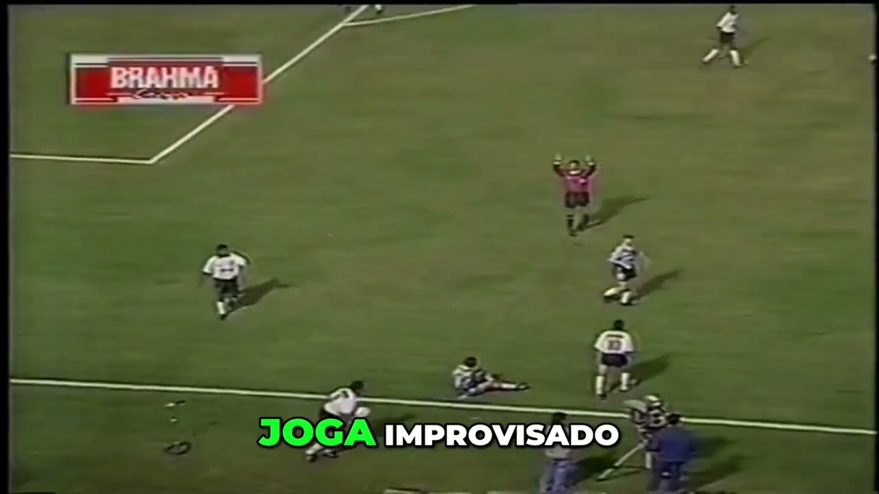Chuteiras Vermelhas de Viola Causam Caos no Campo: Foul e Reviravoltas! #shorts