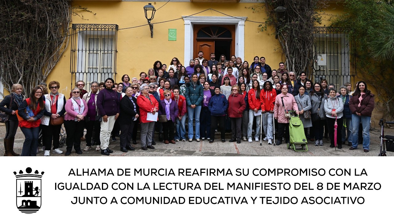 Lectura del Manifiesto por el Día Internacional de la Mujer.
