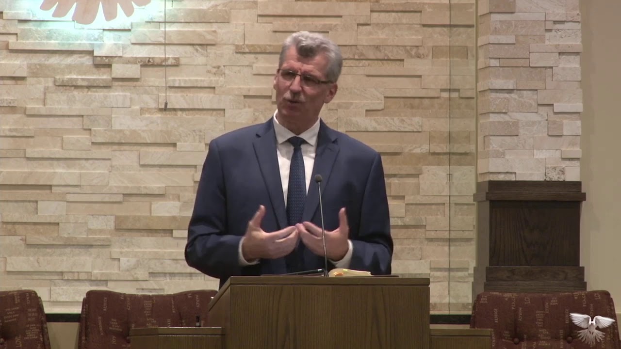 Cand iti creezi propria furtuna - Daniel Mesesan, Biserica Romana din Kitchener