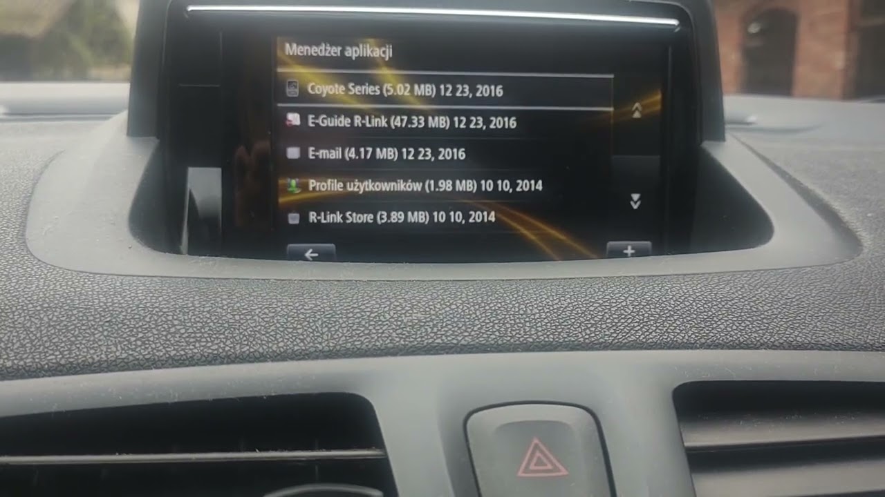 Renault Megane 3 - R-link, aplikacje i zmiana ustawień