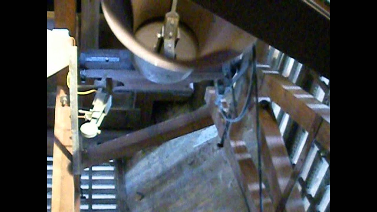 Stadtkirche Bad Rappenau mit Glockenläuten