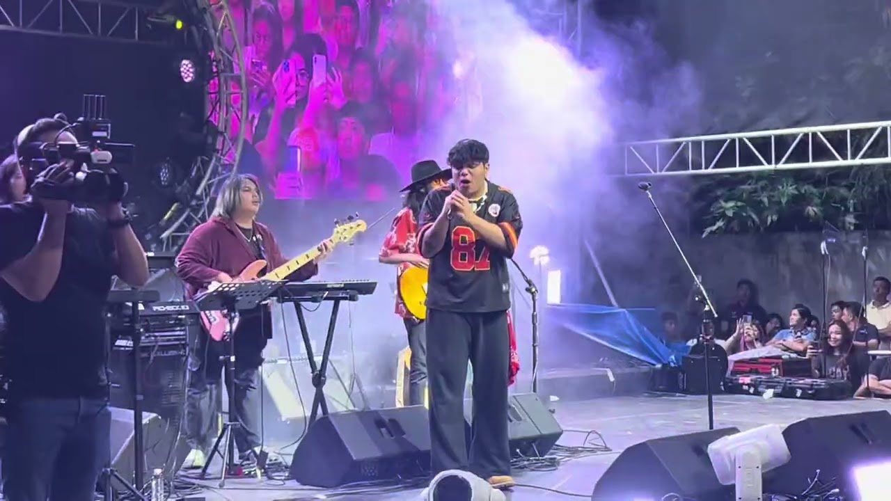 Oksihina - Dionela ( live at Baliwag City)