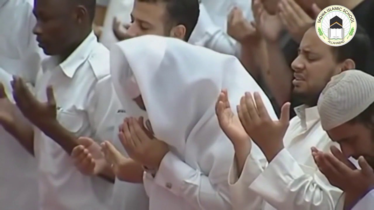 'Karam Maangta Hoon Ataa Mangta Hoon' Voice Zeya Us Shams