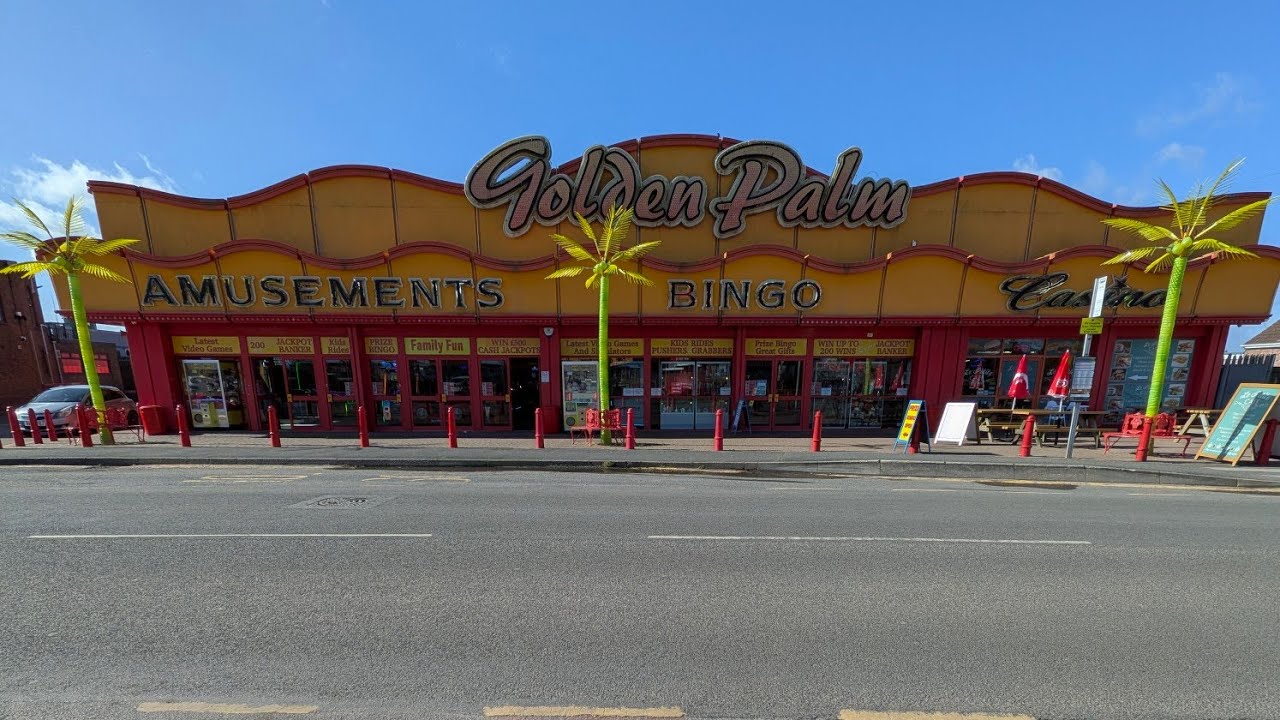Golden Palms at Chapel Saint Leonard's 