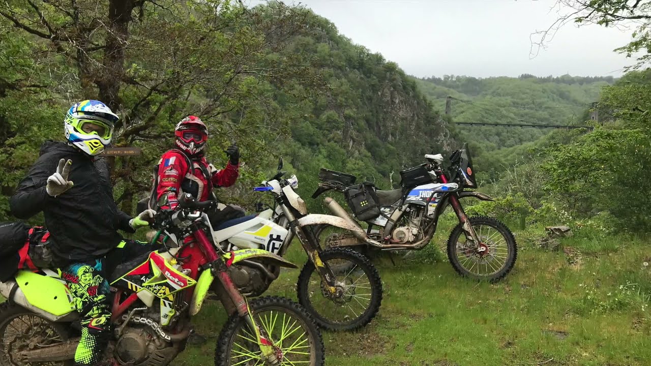 TRAIL AUVERGNE 900 KM - 3 JOURS