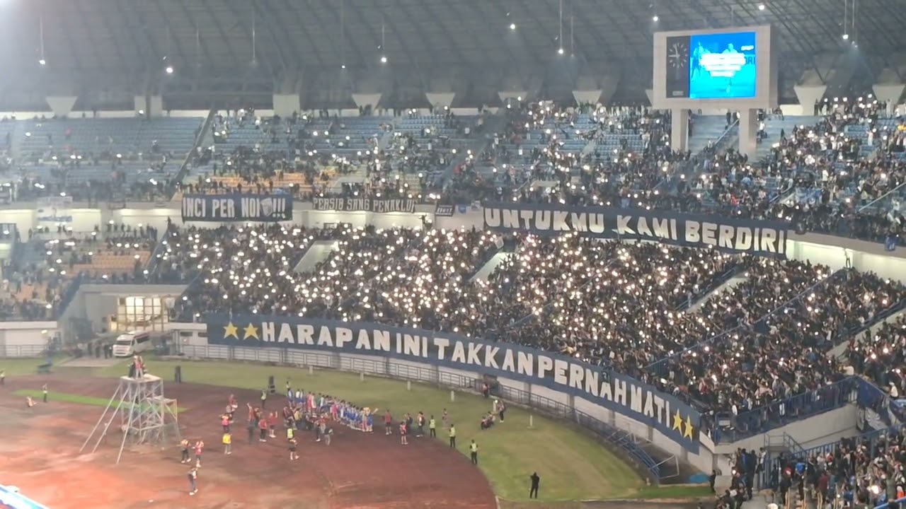 Satu bendera kita mendukung mu persib bandung 