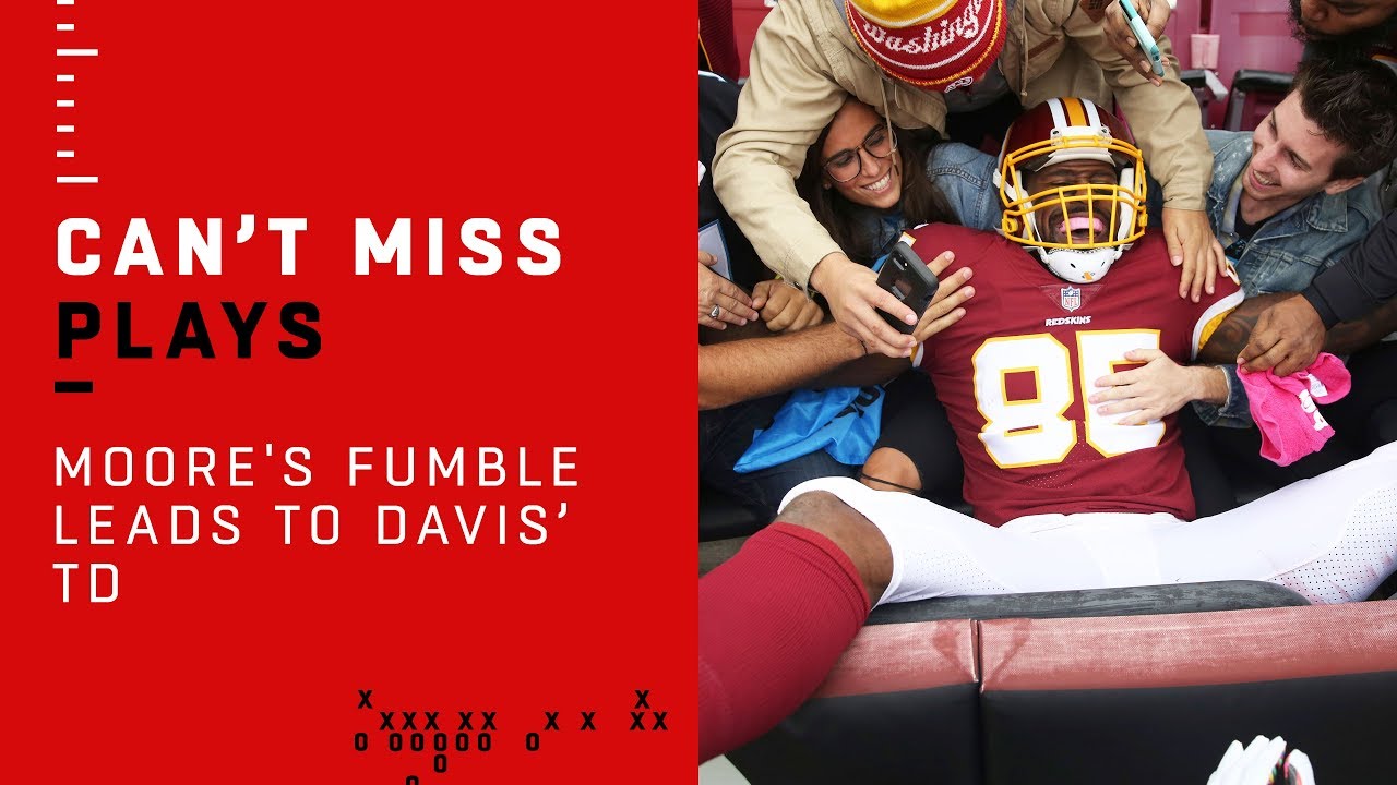 D.J. Moore's Fumble Leads to Vernon Davis' TD!