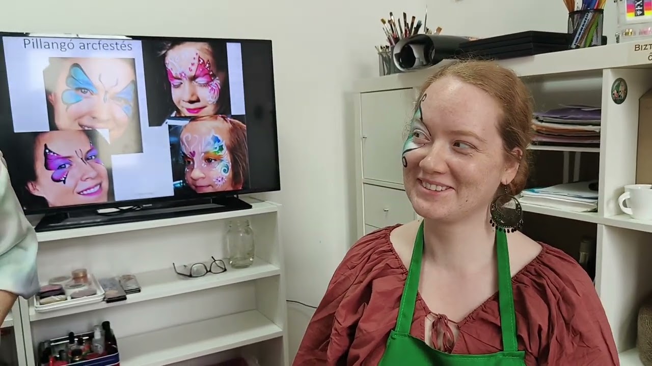 Fedezd fel a kezdő arcfestés tanfolyam hangulatát! Vágatlan video egy pillangó arcfestéssel