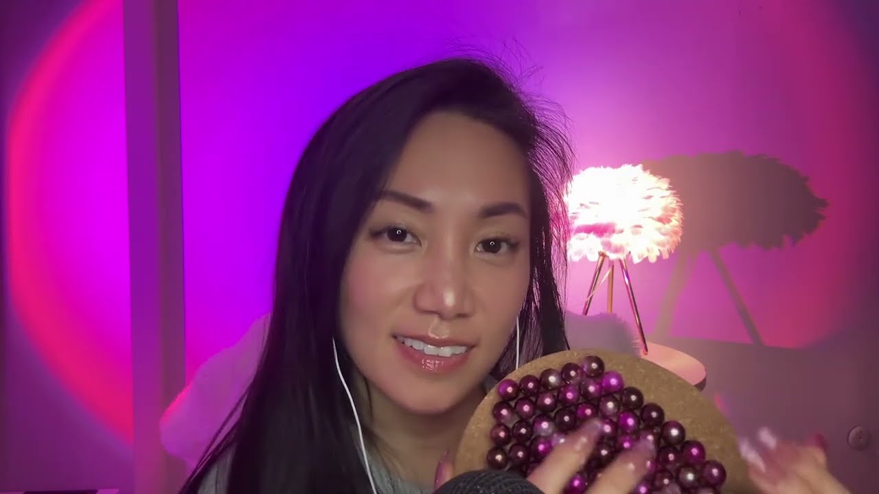 ASMR | 10 mins of light tapping and gentle scratching