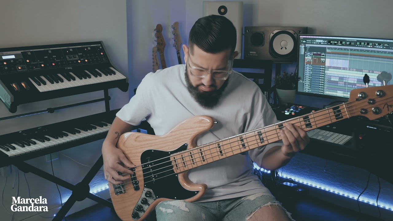 Se oye un son en alta esfera - bass cover por Edgar Hernandez - Marcela Gandara
