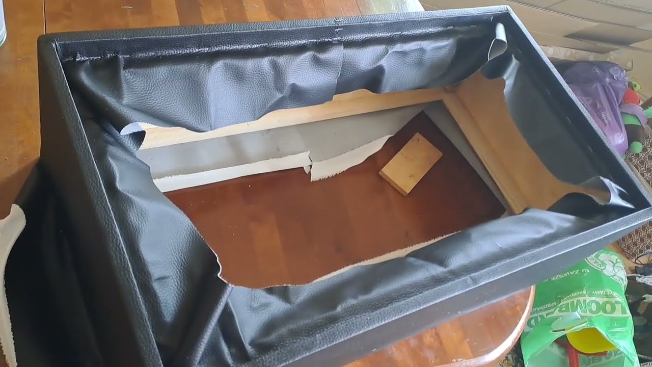 Jak okleić Skórą boomboxa , głośnik bluetooth