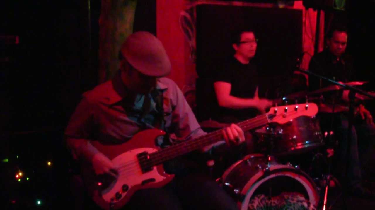 Jonathan Maron bass solo